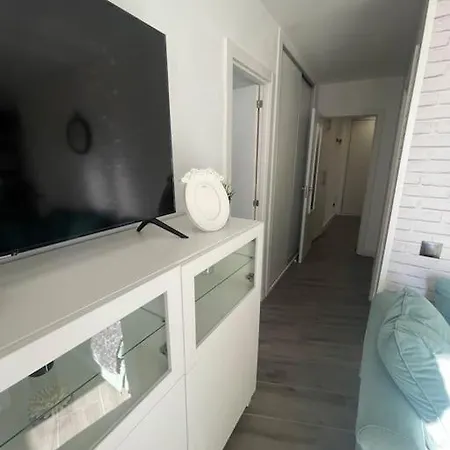 펜션 Yessi De Steram Flats 토레몰리노스